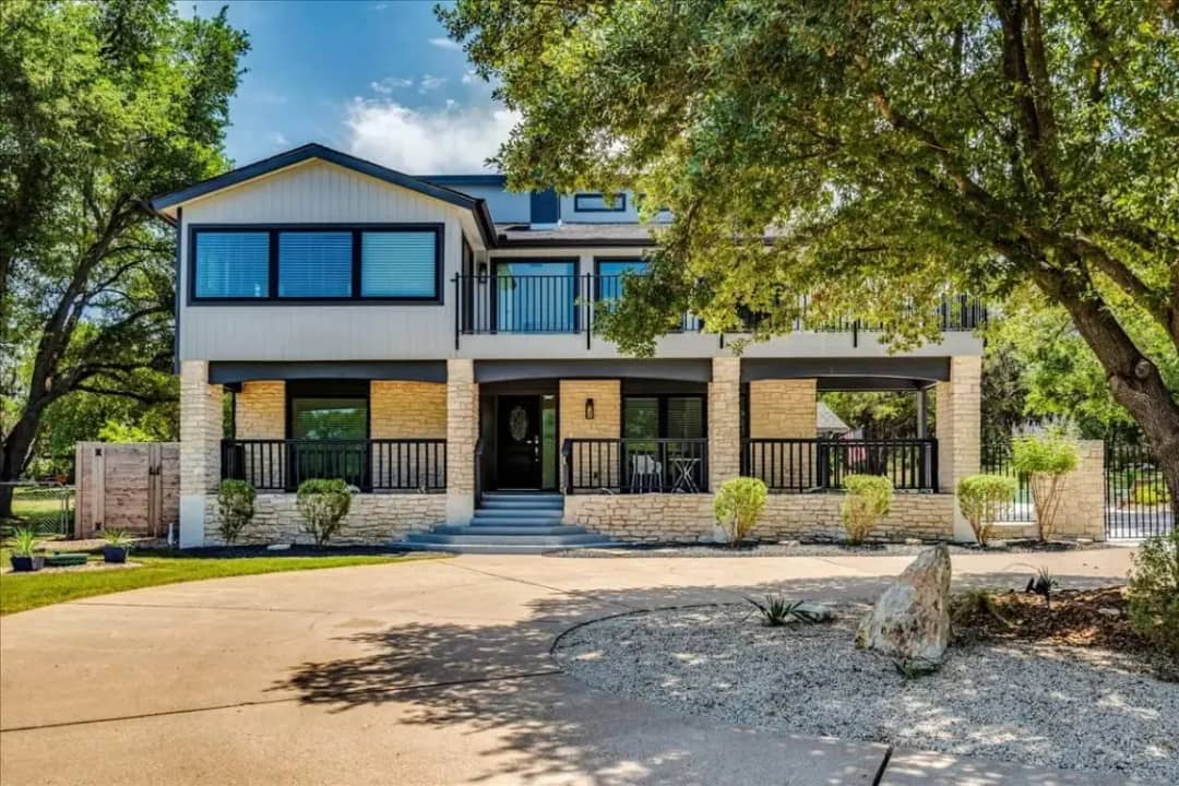 Hill Country Escape — Pool, Hot Tub & Lake Access main view